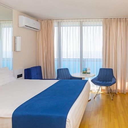 Panorama Sea View Central City Batumi & Aparthotel Exterior photo